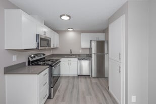 Forest Park Apartments in Puyallup, WA - Building Photo