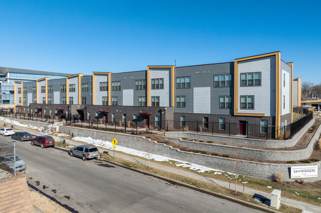 Apartments and Townhomes at Sam Rodgers Place in Kansas City, MO - Building Photo - Building Photo