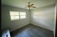 7936 NE 42 Terrace in Wildwood, FL - Building Photo - Building Photo