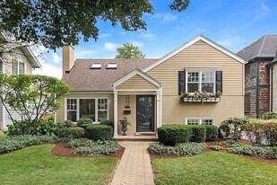 4059 Lawn Ave in Western Springs, IL - Building Photo