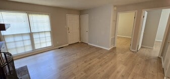 2719 Clayton Dr NW in Huntsville, AL - Building Photo