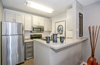 Building Photo - Falls at Arden Apartamentos in Sacramento, California