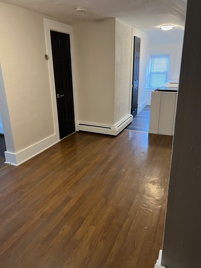 258 Westminster Plz in Lodi, NJ - Building Photo - Building Photo