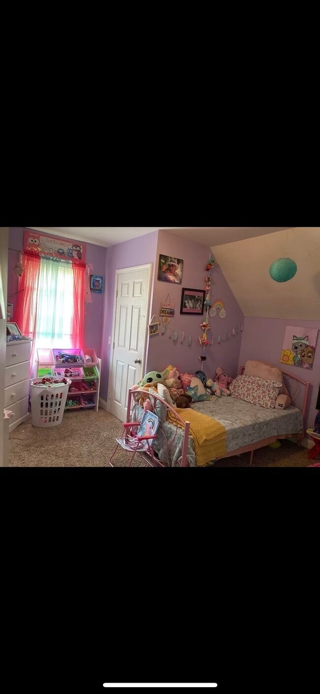 74 Jenny Lind St in New Bedford, MA - Building Photo - Building Photo