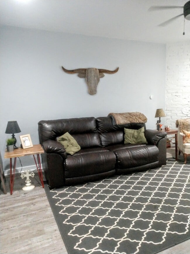 110 Handler St in Pittsburgh, PA - Foto de edificio - Building Photo