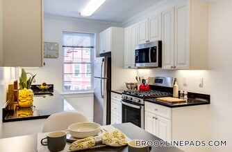 1539 Beacon St in Brookline, MA - Building Photo - Building Photo