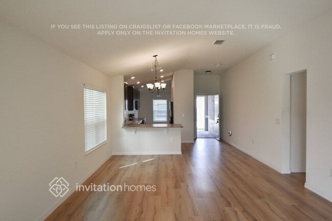 5450 NW Pine Trail Cir in Port St. Lucie, FL - Building Photo - Building Photo