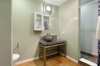 1041 Constance St, Unit SI ID1265377P in New Orleans, LA - Foto de edificio - Building Photo