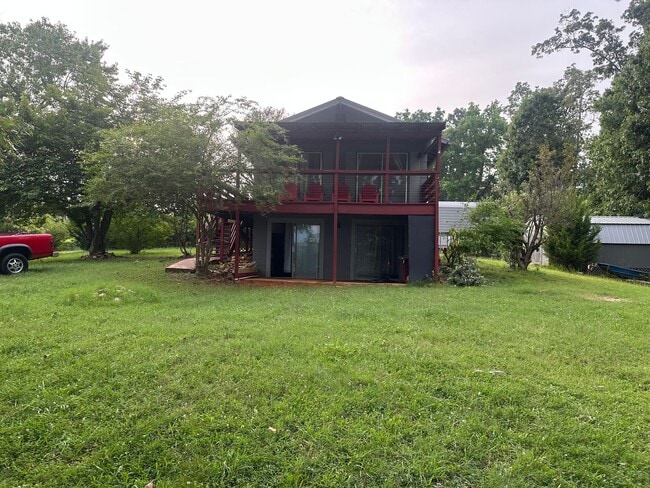 1660 Canal Ln in Dandridge, TN - Building Photo - Building Photo