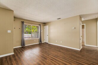 10150 Guidy Ln in Pensacola, FL - Building Photo - Building Photo