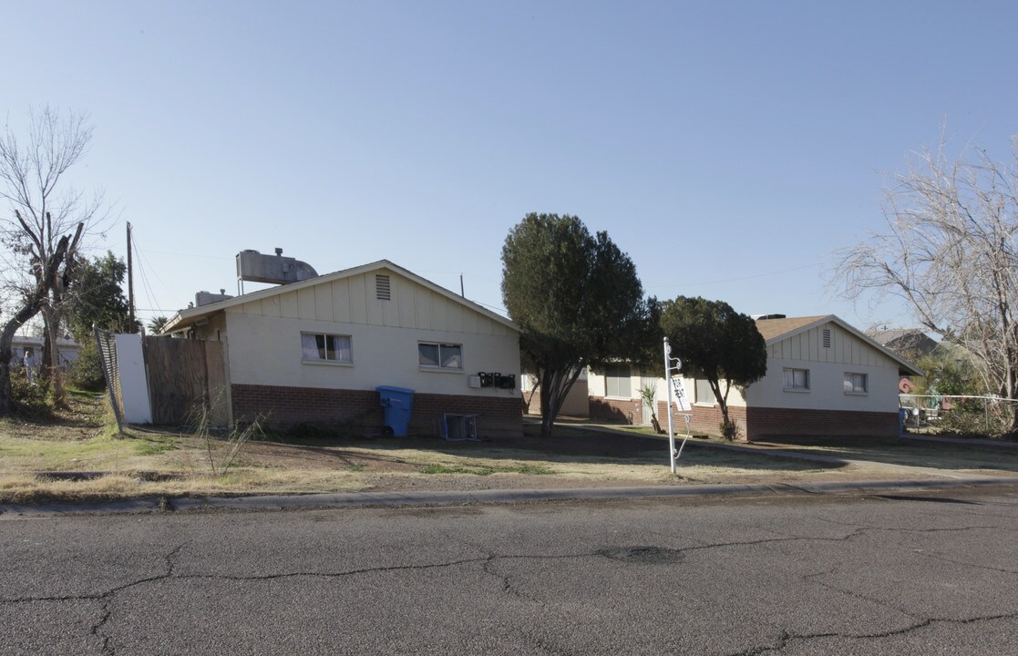 2529 W State Ave in Phoenix, AZ - Building Photo