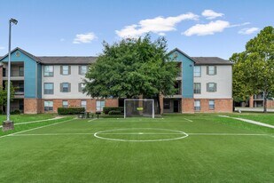 Sutter Ranch in Houston, TX - Building Photo