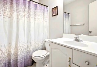 3037 SW Lydia Ave, Unit 103 in Topeka, KS - Foto de edificio - Building Photo