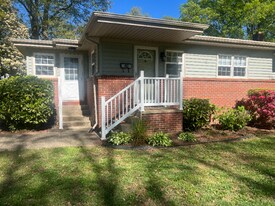 80 18th Ave NW, Unit 80 in Hickory, NC - Building Photo