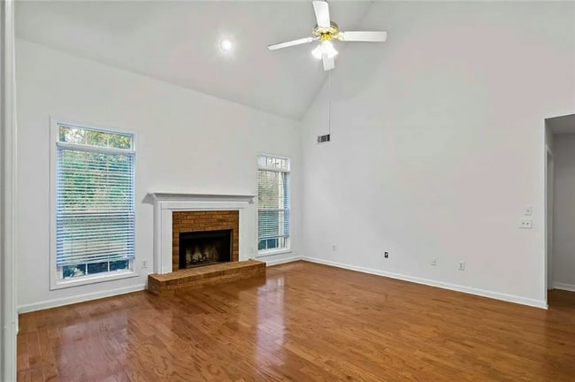 888 Saddlebred Way in Sugar Hill, GA - Building Photo - Building Photo