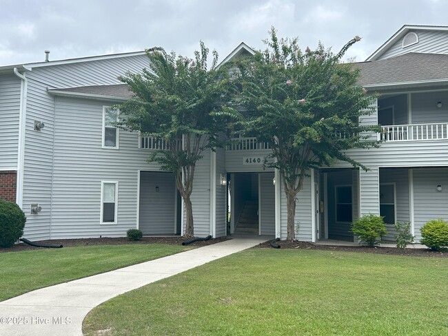 property at 4140 Breezewood Dr