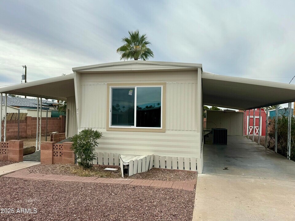 620 S 93rd St in Mesa, AZ - Building Photo