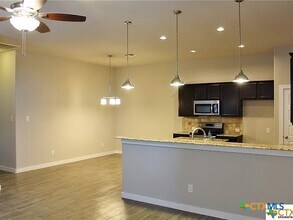 347 Creekside Curve in New Braunfels, TX - Building Photo - Building Photo