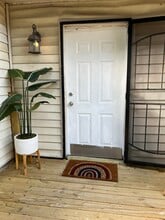 1832 Painters St, Unit Back in New Orleans, LA - Foto de edificio - Building Photo