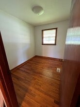 5014 Unicoi Dr in Unicoi, TN - Building Photo - Building Photo