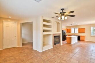 3332 E Powell Ct in Gilbert, AZ - Building Photo - Building Photo