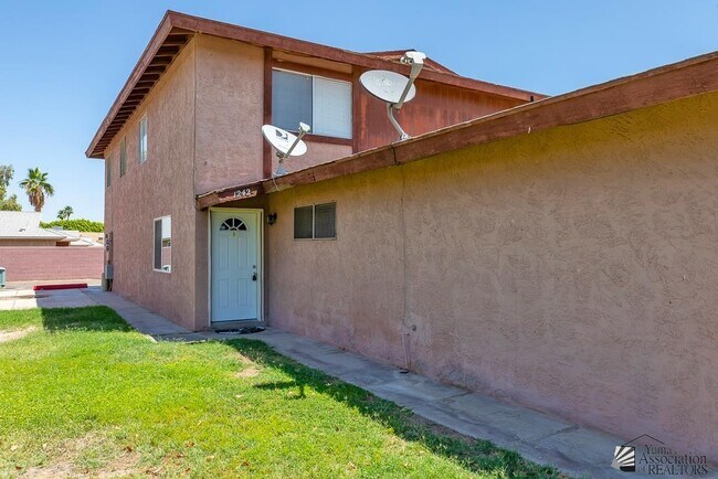 1242 W 20th Pl in Yuma, AZ - Building Photo - Building Photo