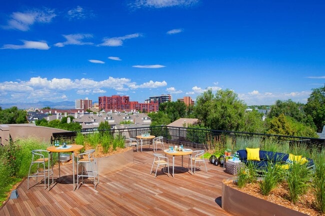 Gardens at Cherry Creek in Denver, CO - Building Photo - Building Photo