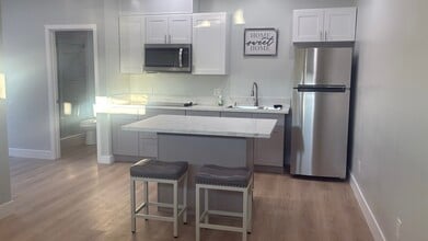 29014 Misty Point Ln, Unit Studio in Menifee, CA - Building Photo - Building Photo