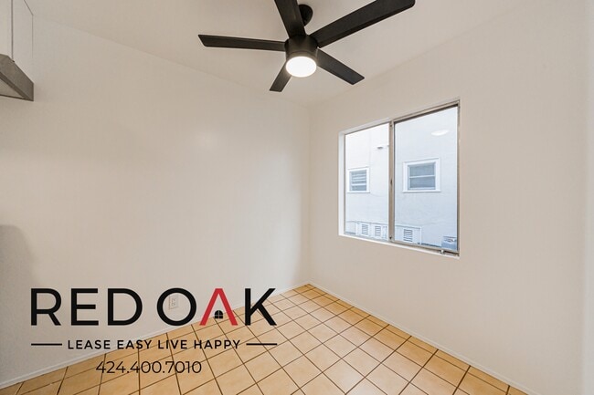 259 N Euclid Ave, Unit 16 in Pasadena, CA - Foto de edificio - Building Photo