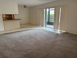 744 116th Ave N in St. Petersburg, FL - Building Photo - Building Photo