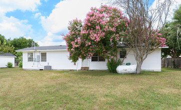 15501 Farm to Market 1325 rd in Austin, TX - Building Photo - Building Photo