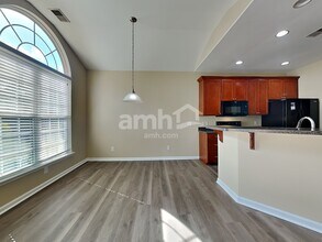 186 Willow Point Cir in Pooler, GA - Building Photo - Building Photo