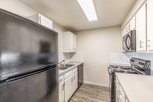 Ascent at South Hill in Spokane, WA - Foto de edificio - Interior Photo