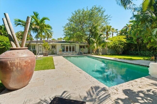 property at 1635 Seabreeze Blvd