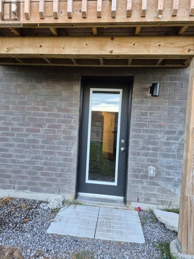 124 Sailors Landing in Clarington, ON - Building Photo - Building Photo