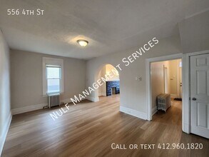 556 4th St in Pitcairn, PA - Building Photo - Building Photo