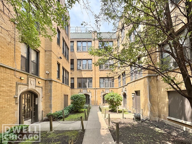 1544 N Kedzie Ave, Unit 1A