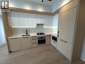 2729 Kingsway in Vancouver, BC - Building Photo - Building Photo