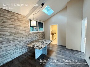 6268 137th Pl NE in Redmond, WA - Building Photo - Building Photo