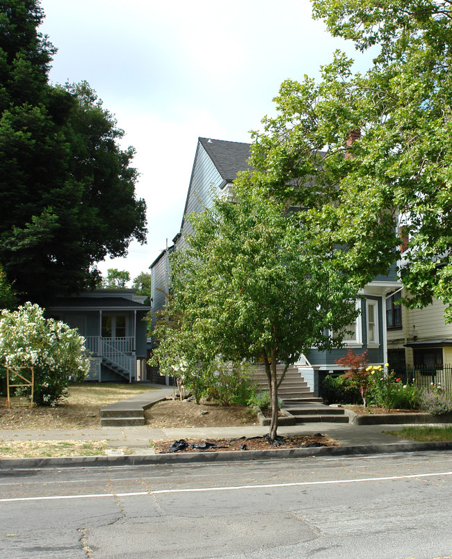 517 Louisiana St in Vallejo, CA - Building Photo - Building Photo