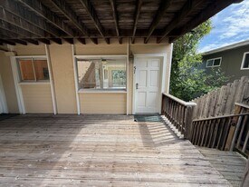 55-57 Bayo Vista Way in San Rafael, CA - Building Photo