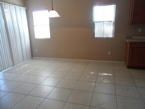 2413 N 83rd Dr in Phoenix, AZ - Building Photo - Building Photo