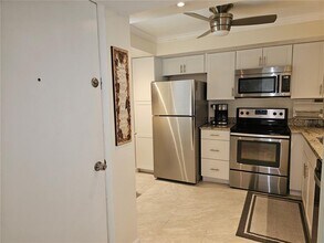 14130 Rosemary Ln in Largo, FL - Building Photo - Building Photo
