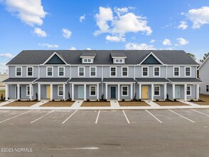 2611 Virginia Mae Ln in Winterville, NC - Foto de edificio - Building Photo