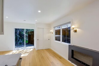 112 Cypress Dr in Fairfax, CA - Building Photo - Building Photo