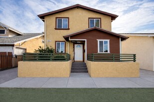 1440 E 42nd St in Los Angeles, CA - Building Photo