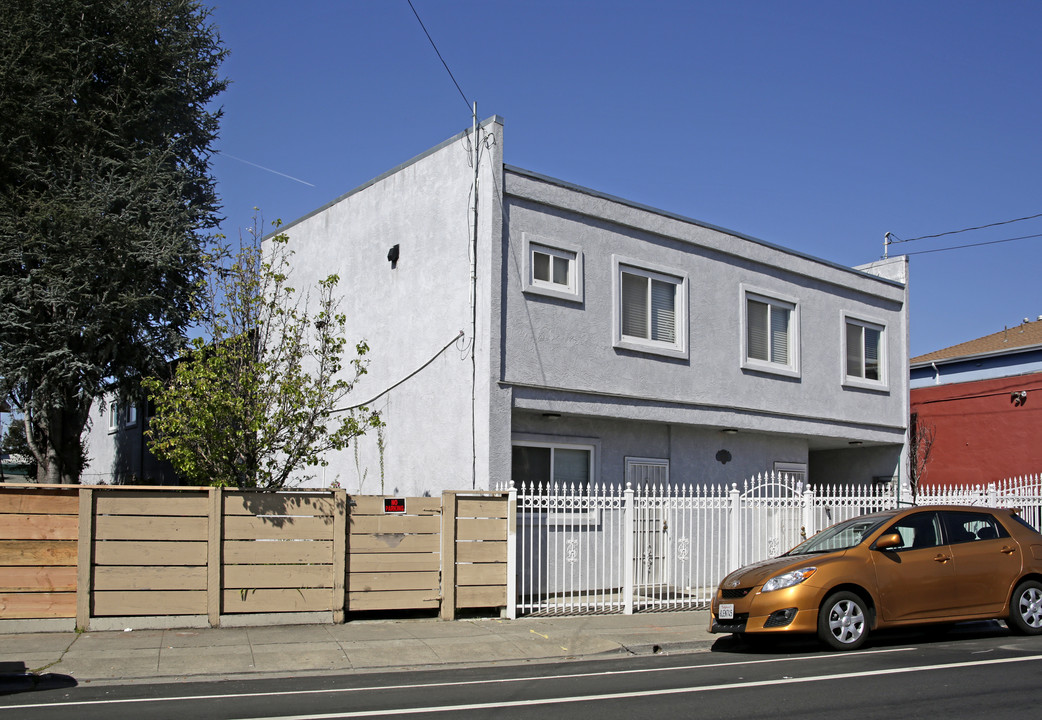 6565-6567 Shattuck Ave in Oakland, CA - Building Photo