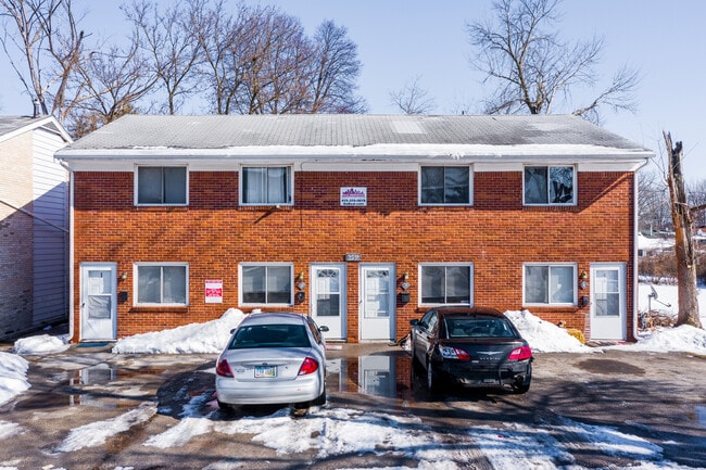 5664 Harschel Dr in Toledo, OH - Building Photo - Building Photo
