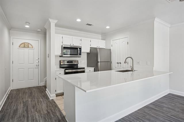 4125 Holland Ave in Dallas, TX - Building Photo - Building Photo