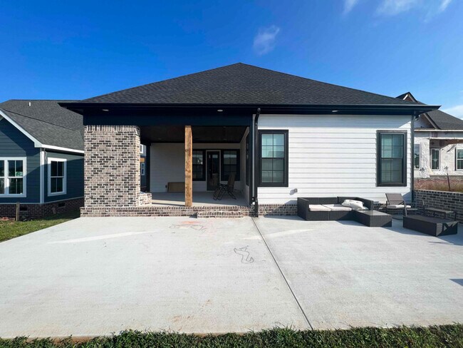 41 Latitude Dr in Winchester, TN - Building Photo - Building Photo